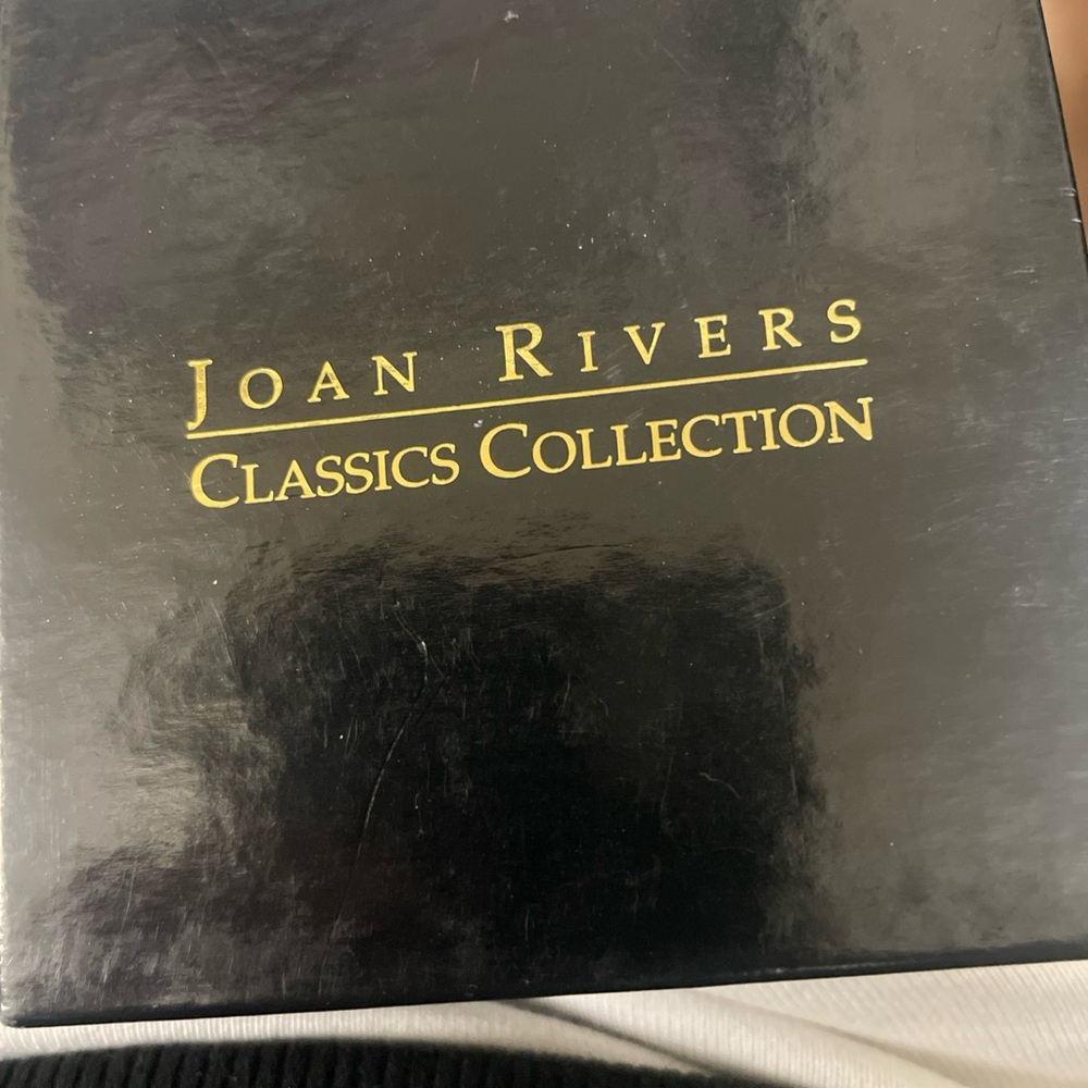 Joan Rivers Black and Gold Classics New in Box , necklace and Pendent